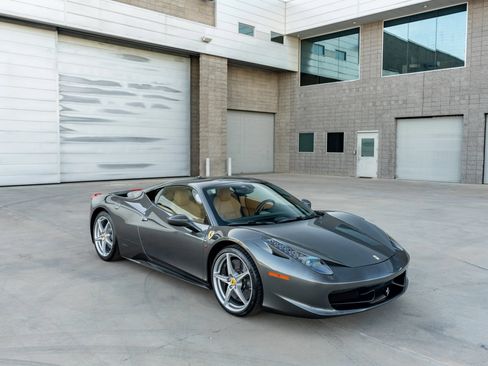 Used 2012 Ferrari 458 Italia Coupe RWD image 20