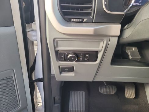 Certified 2021 Ford F150 XLT w/ Equipment Group 301A Mid image 18