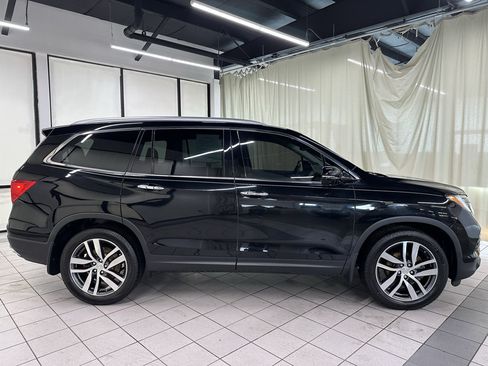Used 2017 Honda Pilot Elite image 3