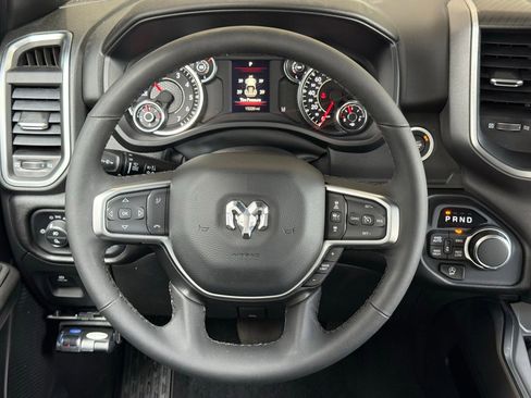Used 2025 RAM 1500 Big Horn AWD/4WD image 27