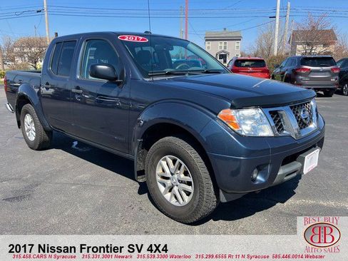Used 2017 Nissan Frontier SV w/ SV Value Truck Package AWD/4WD image 1