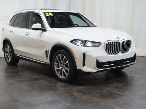 Used 2024 BMW X5 xDrive50e image 1