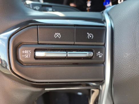 Used 2023 Chevrolet Colorado LT w/ LT Convenience Package II image 21