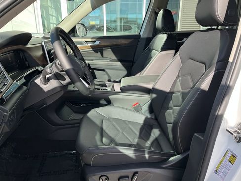 New 2026 Volkswagen Atlas SE image 17