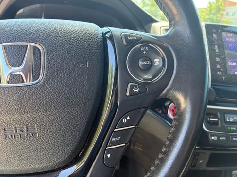 Used 2020 Honda Ridgeline RTL-E image 16