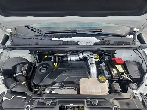 Certified 2022 Chevrolet Trax LT w/ Driver Confidence Package image 28