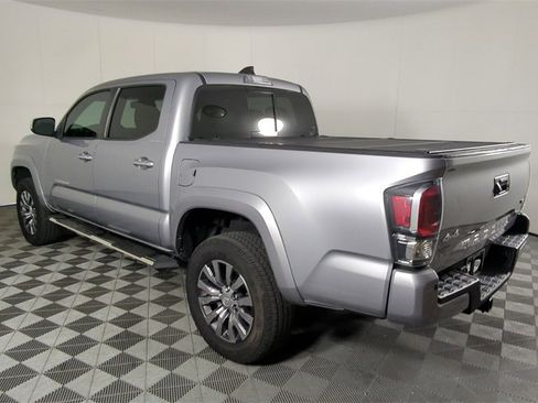 Used 2020 Toyota Tacoma Limited image 7