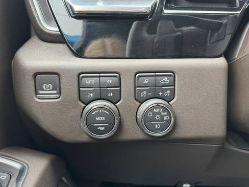 Certified 2023 Chevrolet Silverado 1500 LTZ AWD/4WD image 30