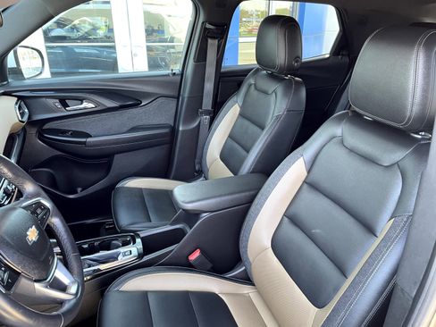 Used 2021 Chevrolet TrailBlazer ACTIV w/ Sun and Liftgate Package image 11