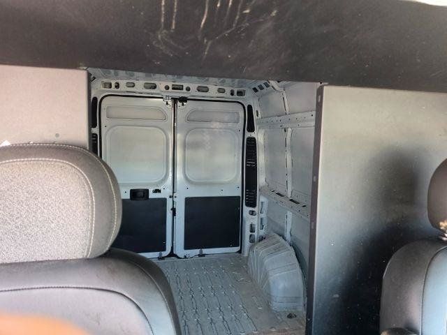 Used 2022 RAM ProMaster 2500 w/ Driver Convenience Group FWD image 31