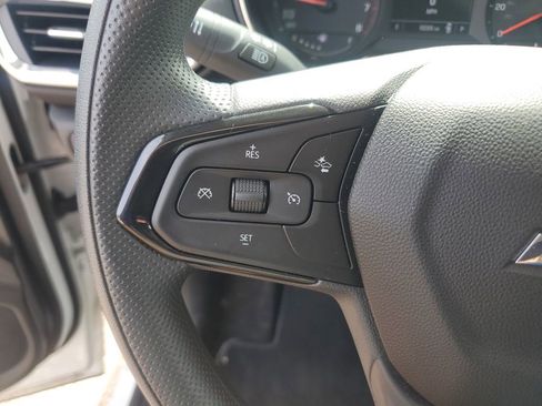 Used 2023 Chevrolet TrailBlazer LT FWD image 17