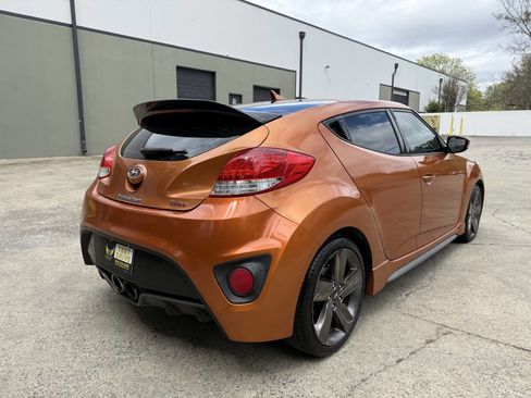 Used 2014 Hyundai Veloster Turbo FWD image 11