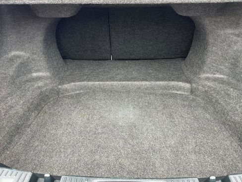 Used 2016 Ford Taurus SEL w/ Equipment Group 201A image 12