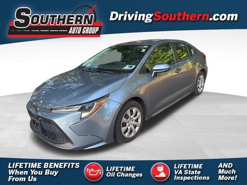 Used 2021 Toyota Corolla LE FWD image 1