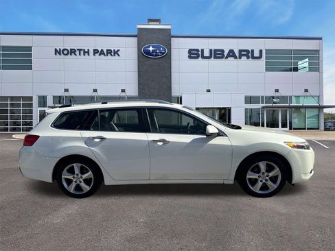 Used 2011 Acura TSX w/ Technology Package image 2