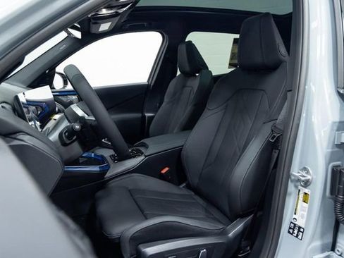 New 2026 BMW X3 xDrive30 w/ Premium Package image 24