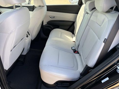 New 2026 Hyundai Tucson Blue SE image 10