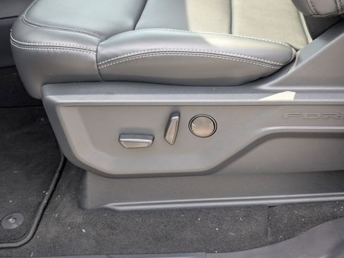 New 2026 Ford Expedition Platinum w/ Stealth Appearance Package AWD/4WD image 21