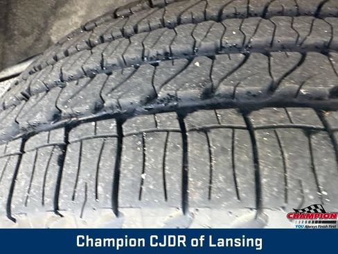 Used 2021 Jeep Grand Cherokee Limited AWD/4WD image 38
