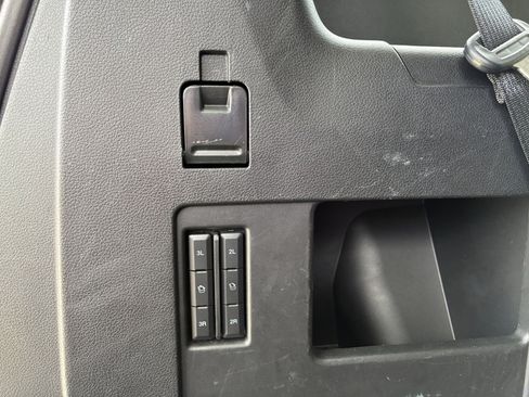 Used 2019 Ford Expedition Platinum image 42