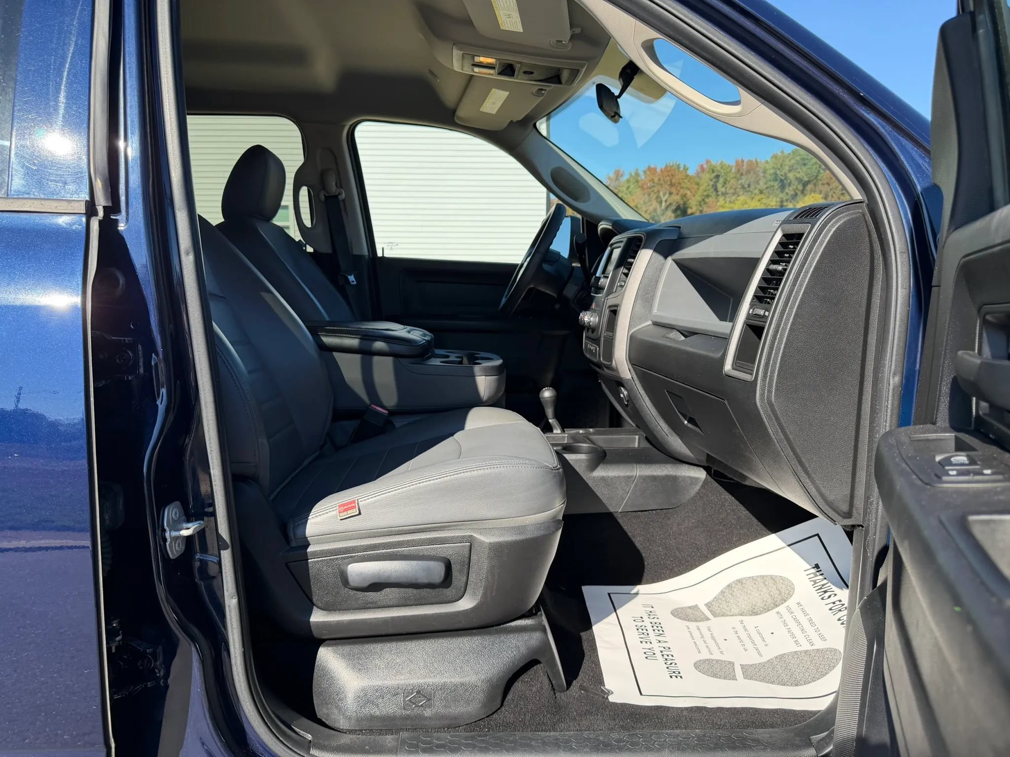 Used 2018 RAM 2500 Tradesman w/ Chrome Appearance Group AWD/4WD image 19