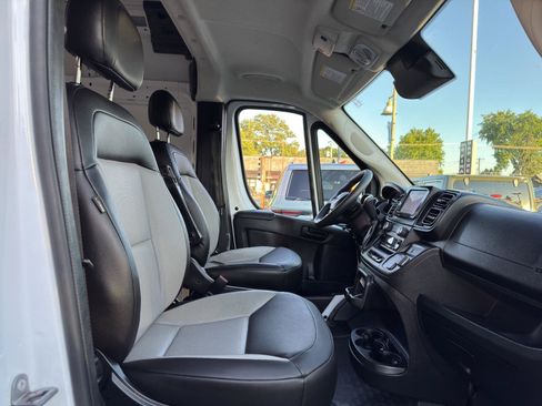 Used 2026 RAM ProMaster 2500 w/ Convenience Group FWD image 21