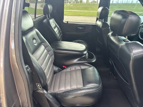 Used 2002 Ford F150 Harley-Davidson image 13