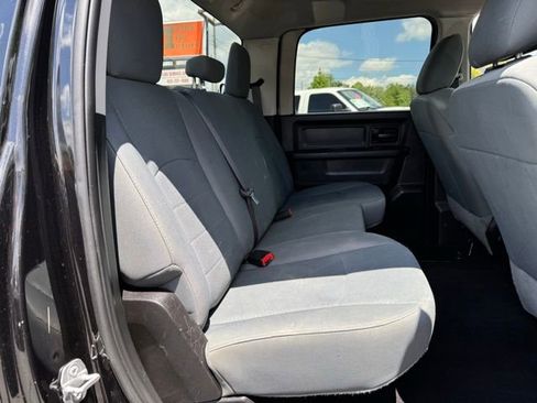 Used 2018 RAM 2500 Tradesman w/ Chrome Appearance Group AWD/4WD image 17