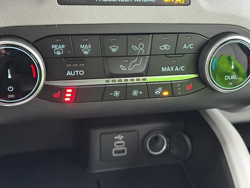 New 2026 Ford Escape Active w/ Cold Weather Package AWD/4WD image 13