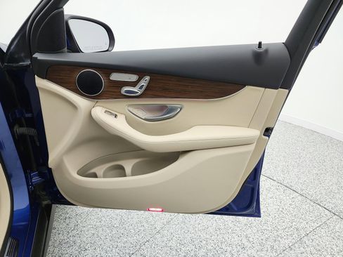 Used 2022 Mercedes-Benz GLC 300 image 20