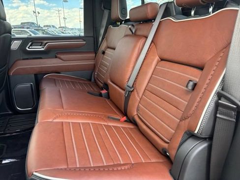 New 2026 GMC Sierra 3500 Denali Ultimate AWD/4WD image 18