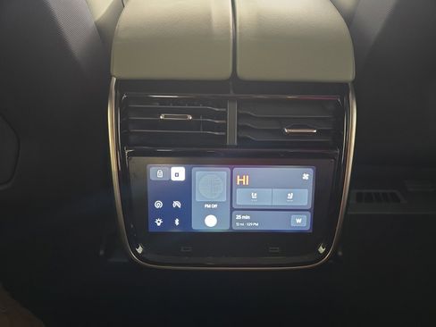 Used 2022 Rivian R1T Launch Edition image 28