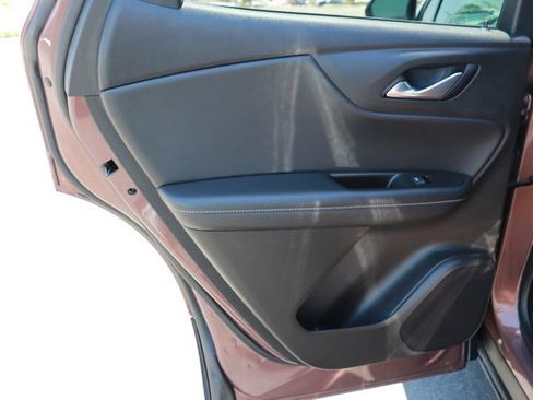 Used 2023 Chevrolet Blazer LT FWD image 12