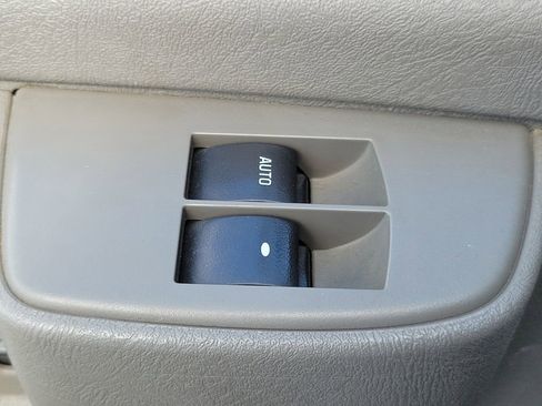 Used 2020 Chevrolet Express 3500 LS image 19