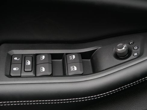 New 2025 Jeep Grand Cherokee Limited AWD/4WD image 13