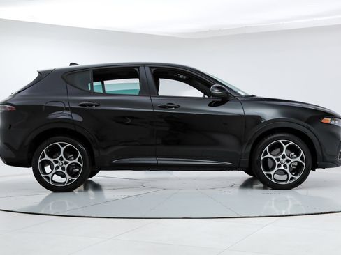 New 2025 Alfa Romeo Tonale AWD/4WD image 6