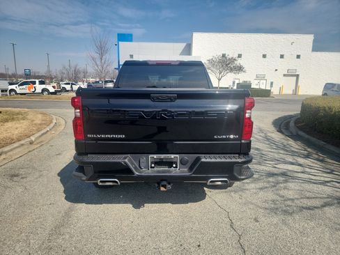 Certified 2022 Chevrolet Silverado 1500 Custom Trail Boss image 8