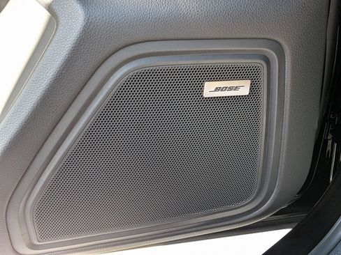 New 2026 Porsche Macan image 13