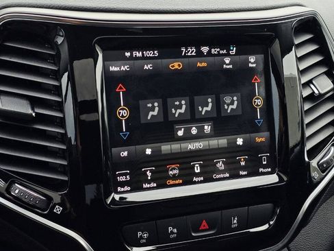 Used 2019 Jeep Cherokee Limited w/ Luxury Group AWD/4WD image 20