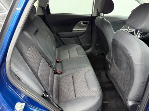 Used 2018 Kia Niro LX image 9