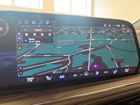 Used 2026 Chevrolet Tahoe LT w/ Comfort Package AWD/4WD image 24