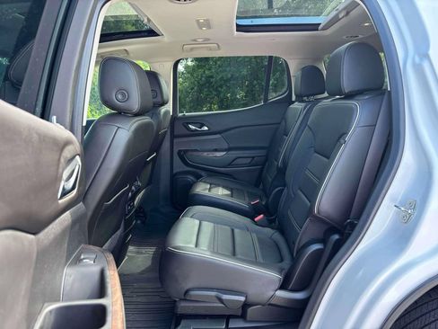 Used 2023 GMC Acadia Denali w/ Denali Technology Package AWD/4WD image 27