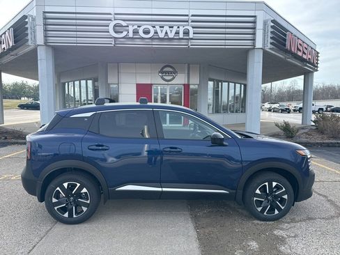 New 2026 Nissan Kicks SV image 3