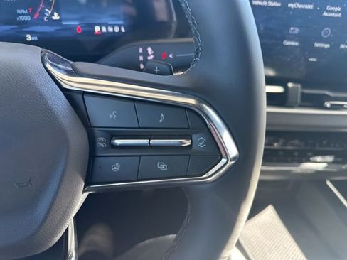 New 2026 Chevrolet Equinox LT AWD/4WD image 19