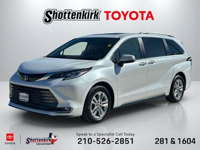 Used 2022 Toyota Sienna Limited