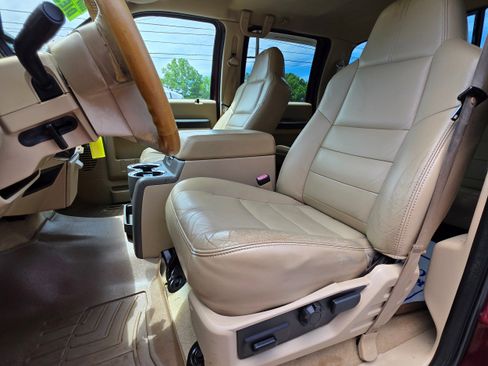 Used 2009 Ford F250 Lariat AWD/4WD image 17
