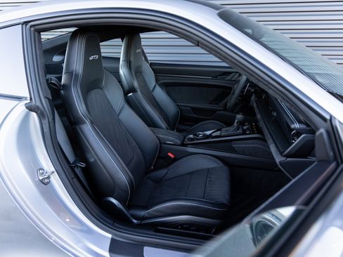 Certified 2024 Porsche 911 GT3 image 27