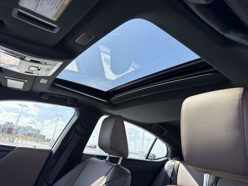 Certified 2024 Lexus ES 350 w/ Premium Package FWD image 22