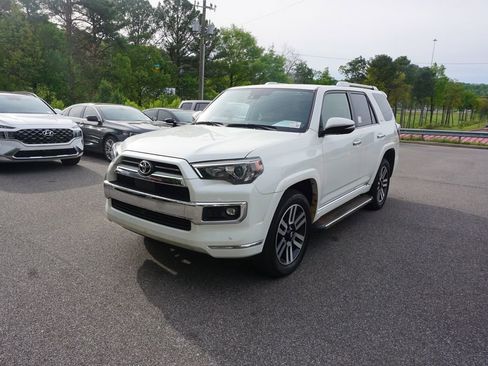 Used 2023 Toyota 4Runner Limited image 24