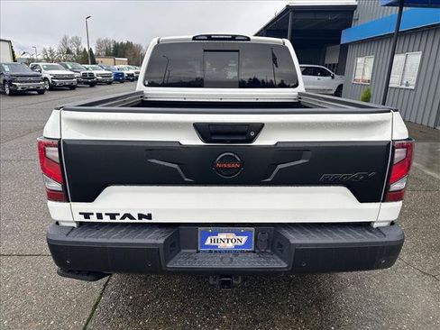 Used 2021 Nissan Titan PRO-4X w/ Pro-4x Convenience Package AWD/4WD image 4